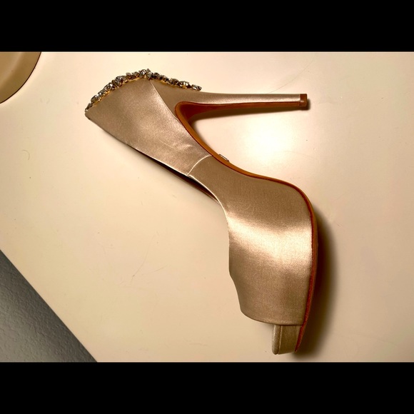 Badgley Mischka Kiara Embellished Peep-Toe Pumps - Picture 10 of 16